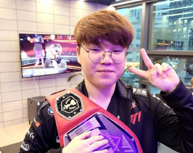 并在比赛中 并在比赛中