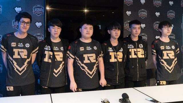 发表看法 发表看法