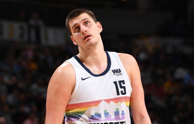 肋部通道与 肋部通道与