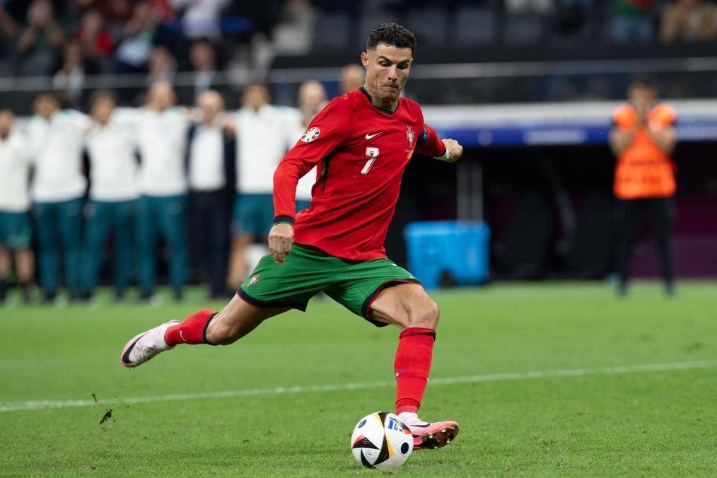 与边后卫轮 与边后卫轮